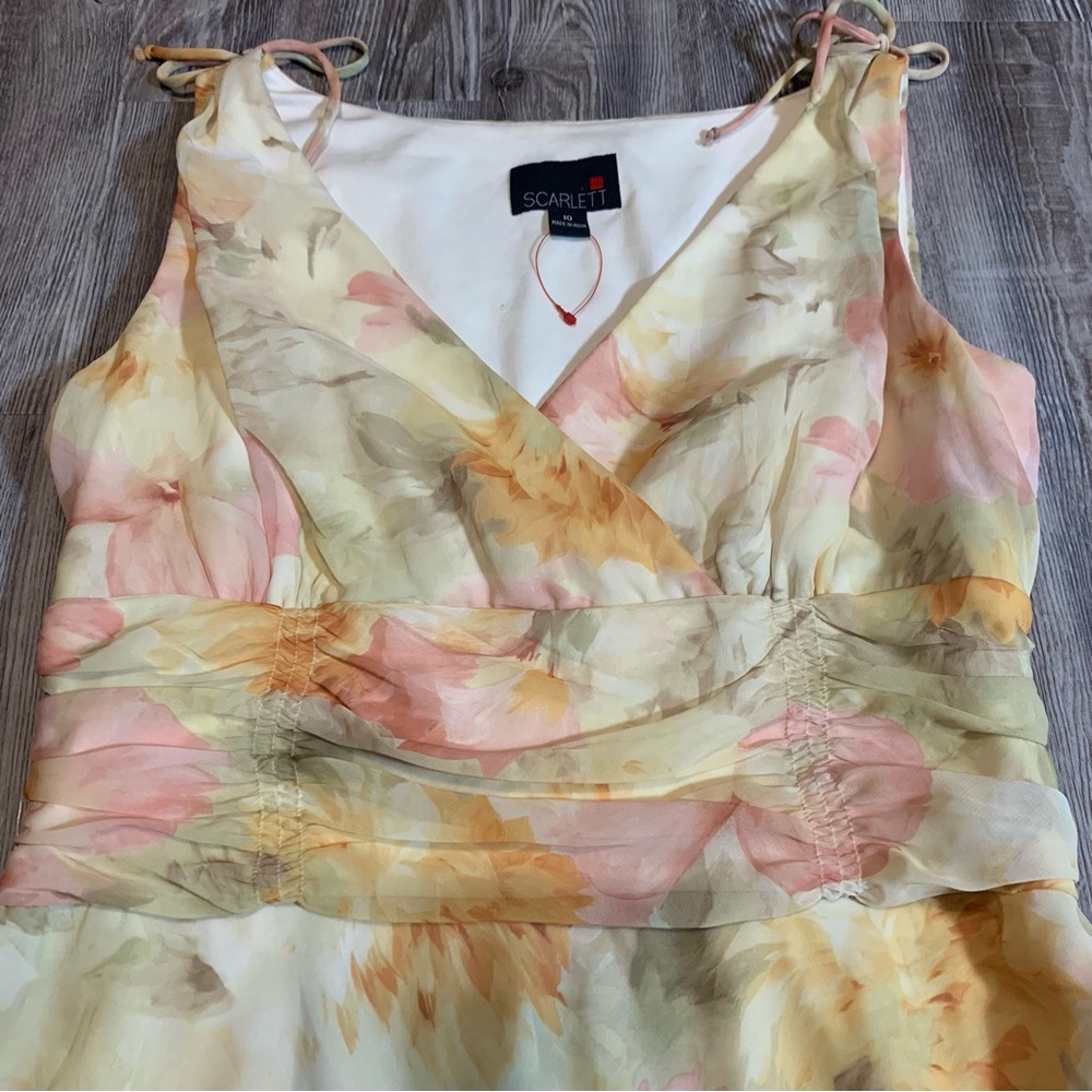 Scarlett Women’s Y2K Pastel Midi Flower V-Neck Dress Size 10